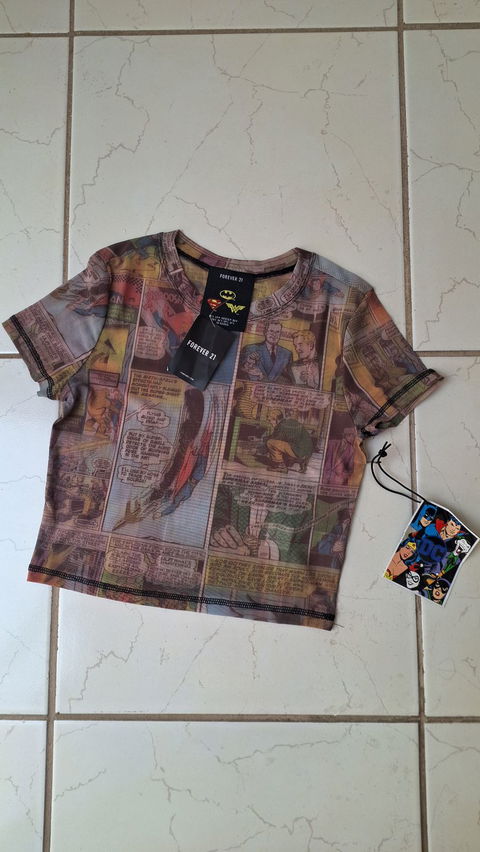 Playera corta de cómics Forever 21