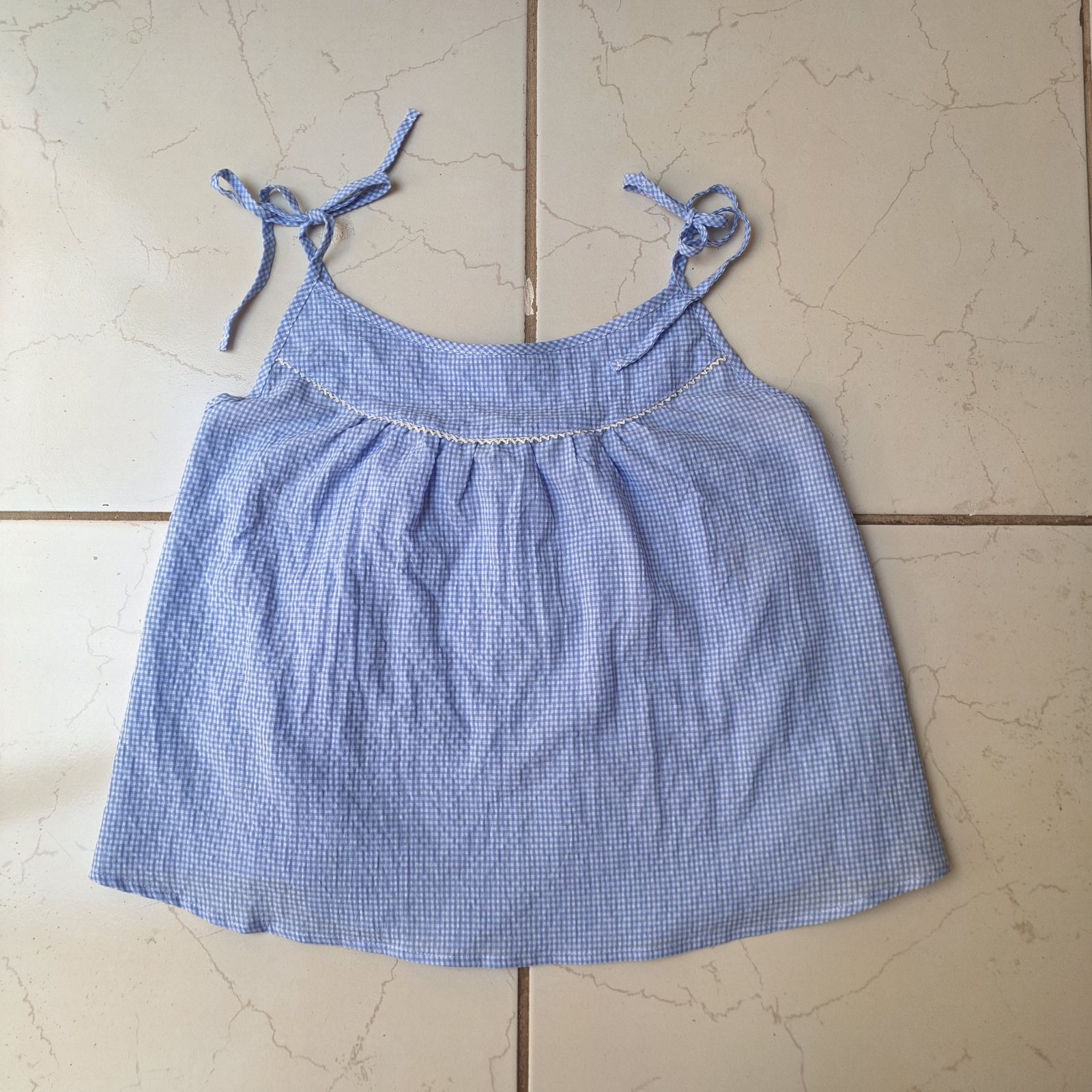 Blusa de tirantes azul con cuadros