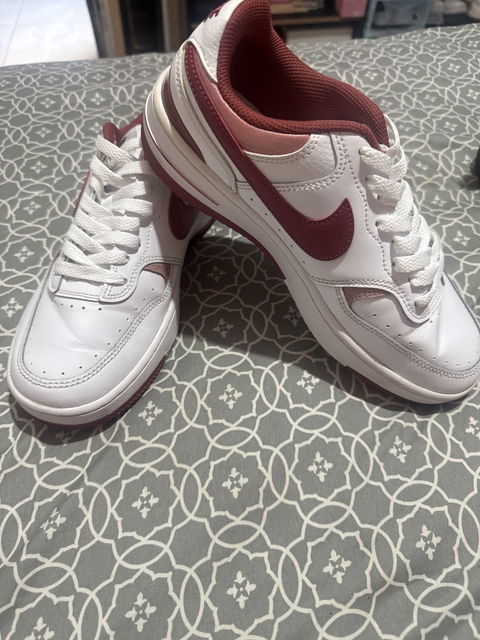 Tenis Nike Air Force 1 - Talla 8 US