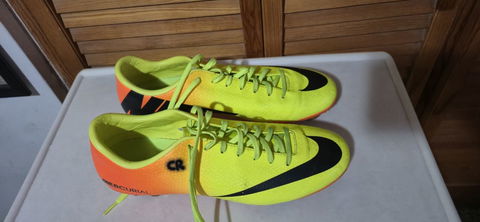 Tachones Nike Mercurial Victory IV