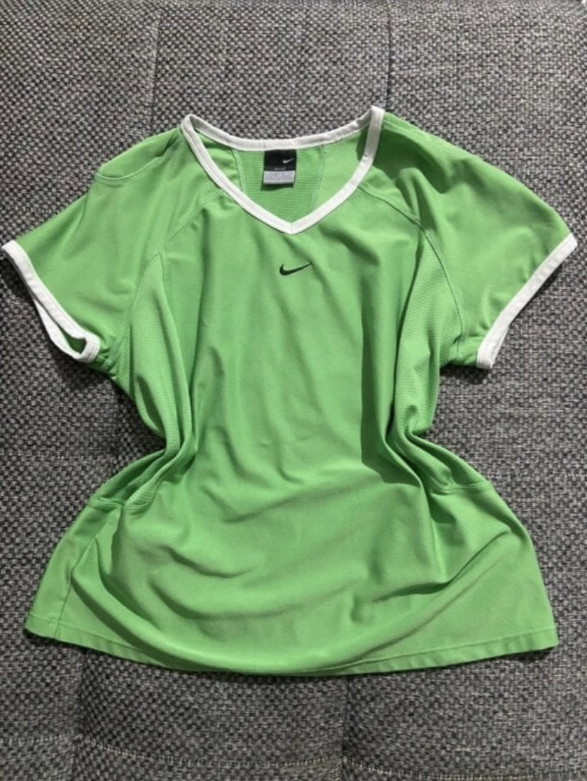 Blusa deportiva Nike para mujer talla L