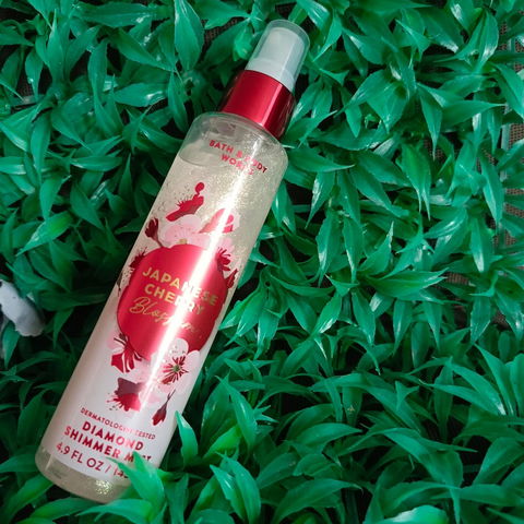 Body Shimmer Mist Japanese Cherry de Bath & Body Works