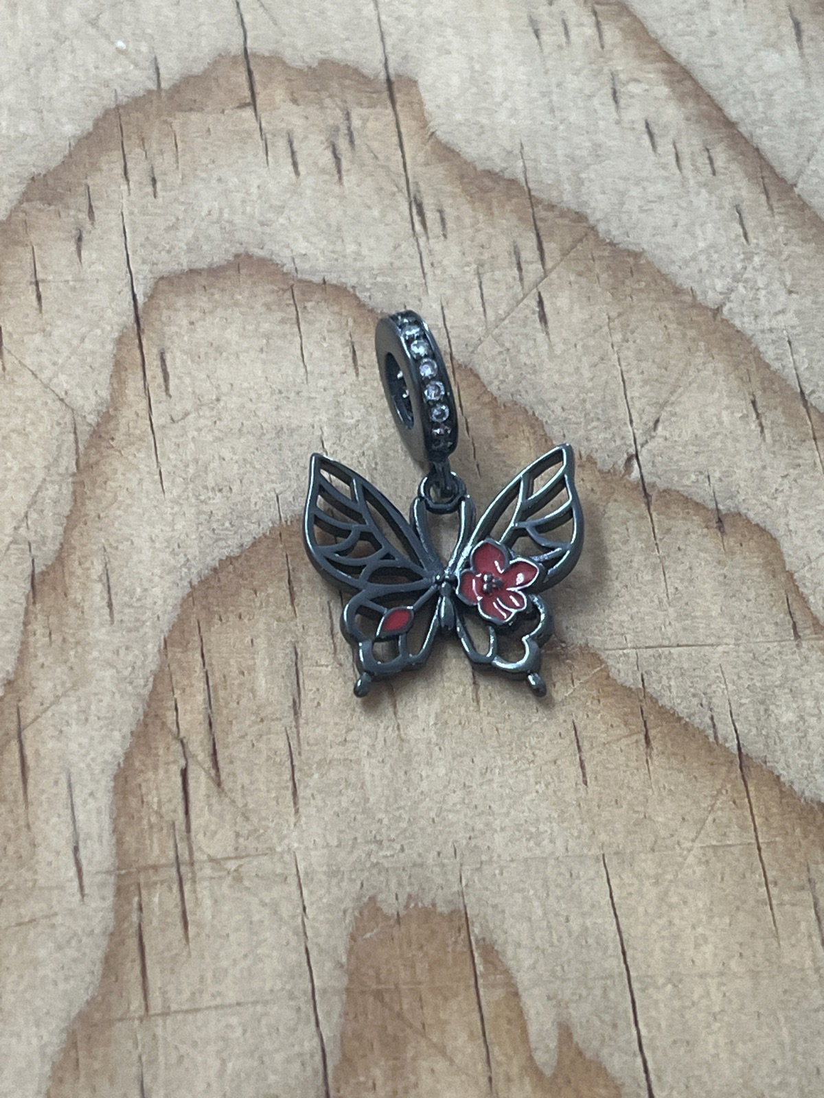 Charm mariposa gótica en plata 925 compatible con Pandora