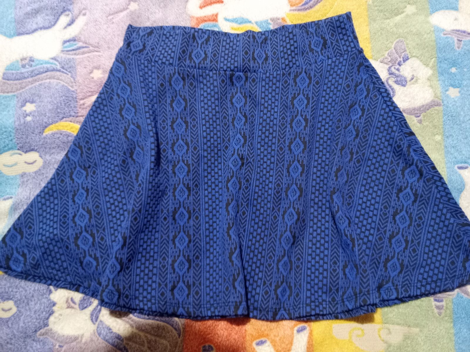 Falda corta de Charlotte Russe azul con diseño