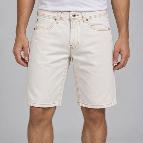 Bermuda de mezclilla color blanco, talla 32