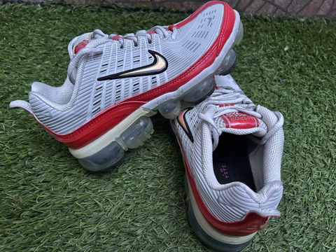 Tenis Nike Air VaporMax 23.5 - Casi Nuevos