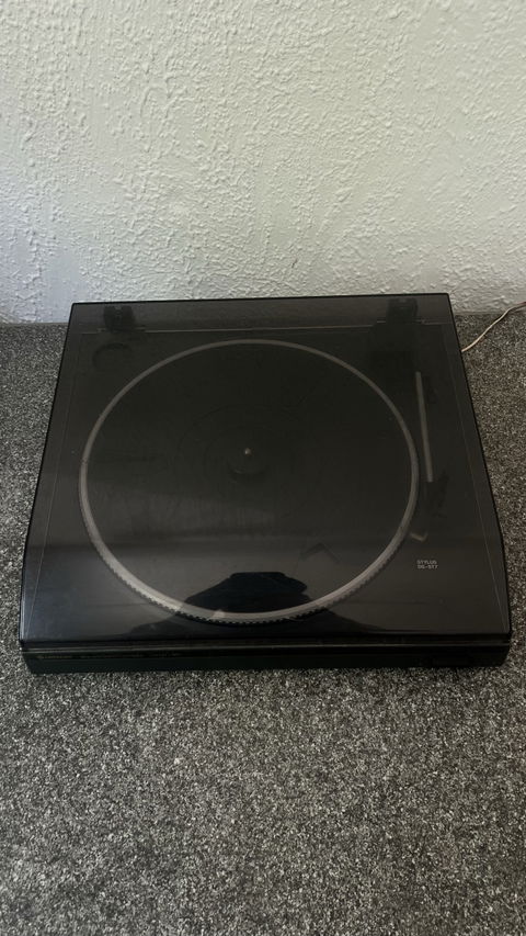 Tocadiscos Hitachi