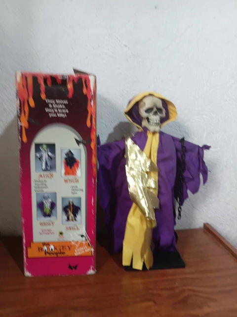 Muñeco The Boogey People (Esqueleto) de los 90 con caja original9