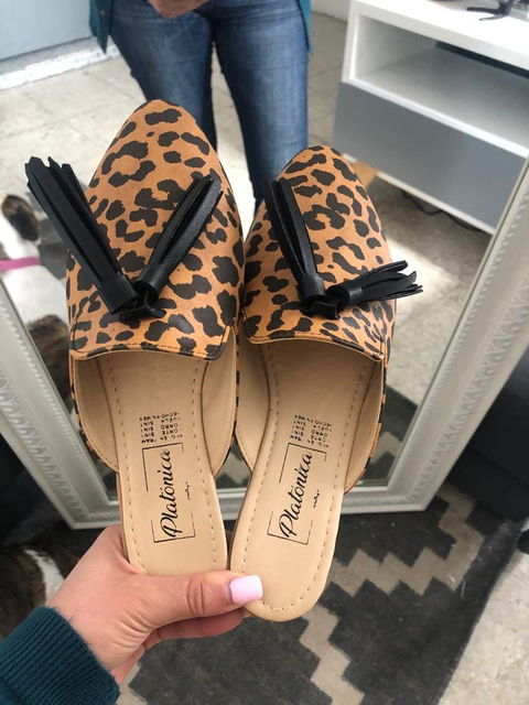 Mules Leopardo Nuevos con Flecos