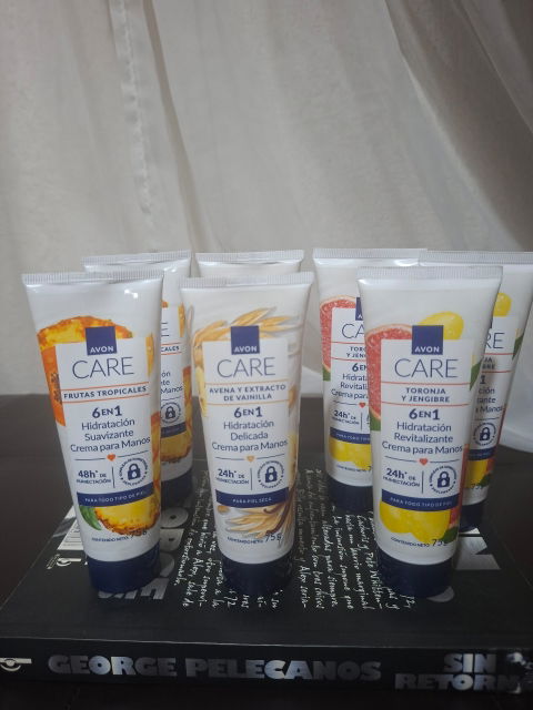 Lote Crema para Manos Avon Care 6 en 1 (7 piezas)