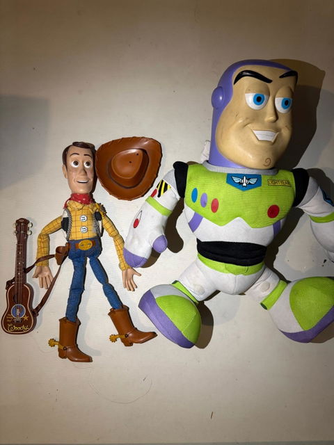 Woody y buzz coleccionables excelentes