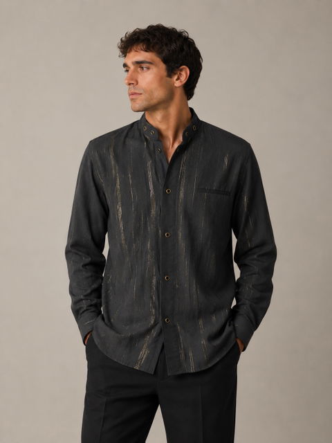 Camisa Pronti Hombre Mediana Negra con Rayas Doradas