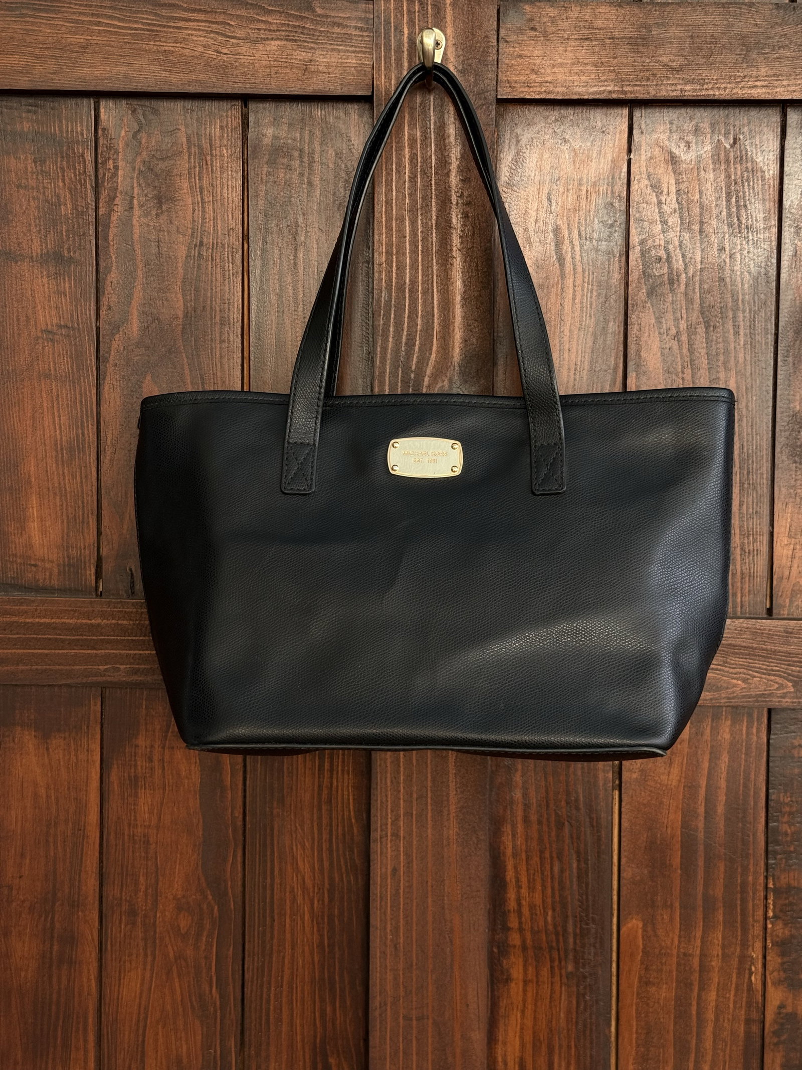 Bolso de piel saffiano Michael Kors en buen estado