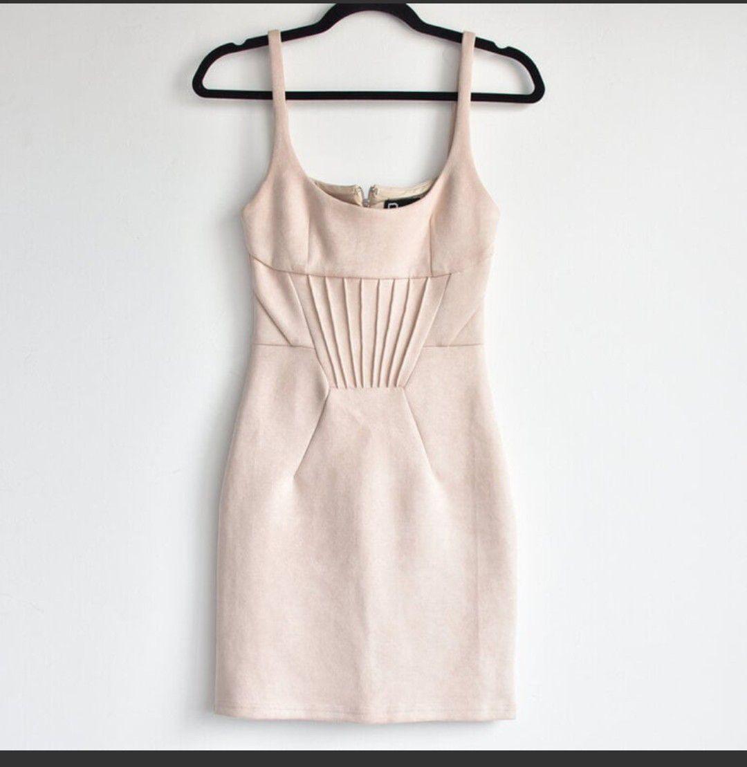 Vestido corto ajustado rosita tipo suede B x Runaway talla XS