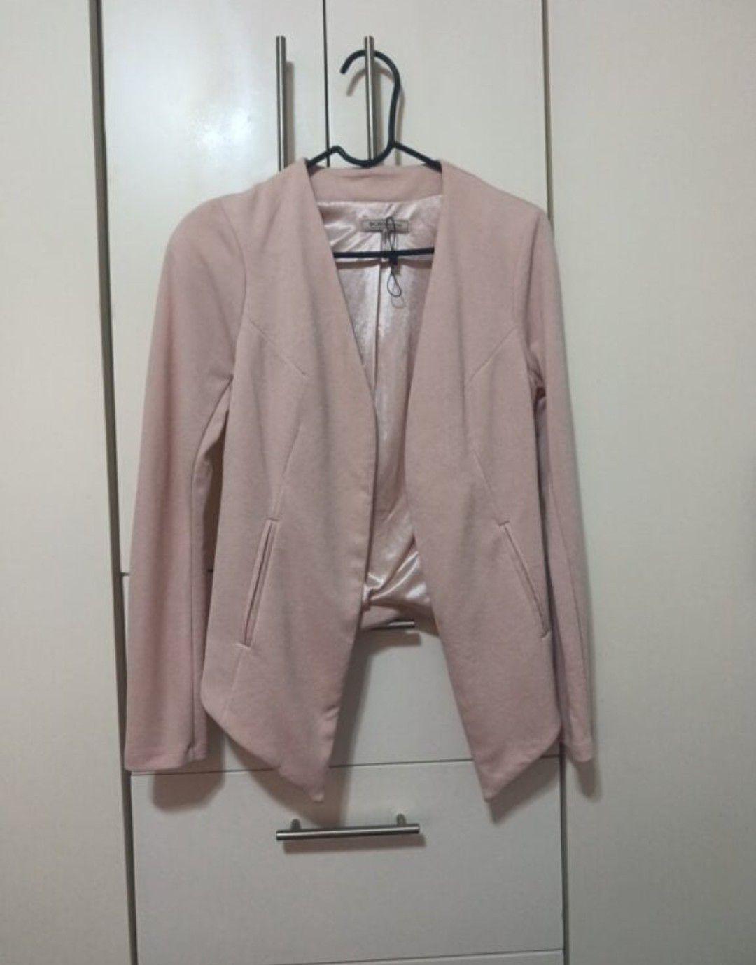 Chamarra rosa pastel BCBG Generation talla S