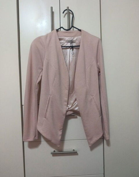 Chamarra rosa pastel BCBG Generation talla S