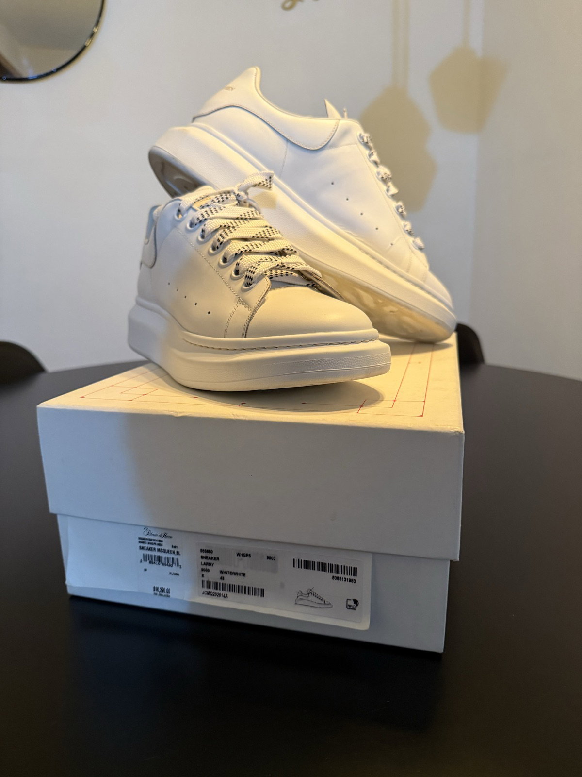 Alexander McQueen White/White