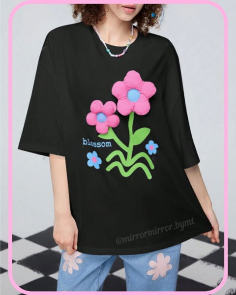 Blusa Oversize Nueva con Aplicación de Flores - SHEIN