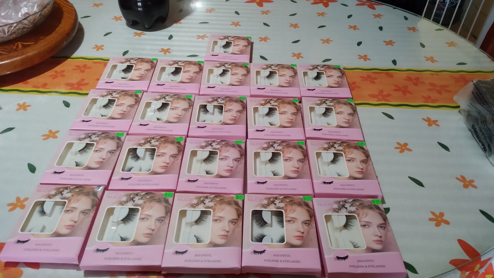 Lotes de Maquillaje: Pestañas Magnéticas y Sombras