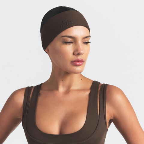 Bandas deportivas para cabello Nike x Skims color café y negro nuevas