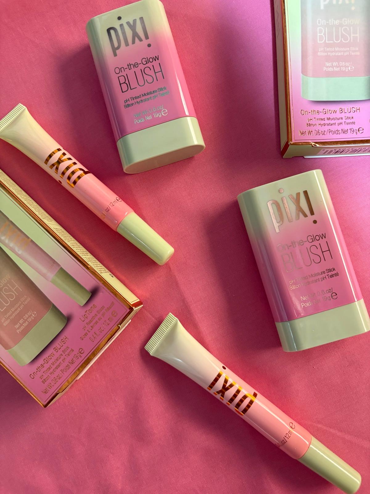 Set de maquillaje Pixi On-the-Glow Blush