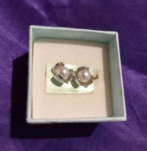 Aretes de perla blanca de 7mm