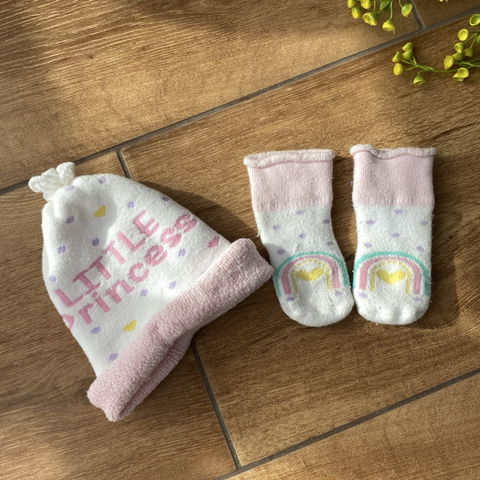 Set de gorrito y guantes para bebé 0-3 meses