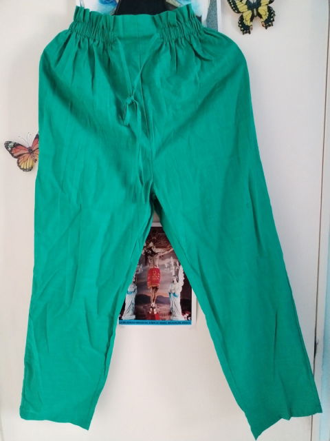 Pantalón Capri para Dama Verde Esmeralda talla XS
