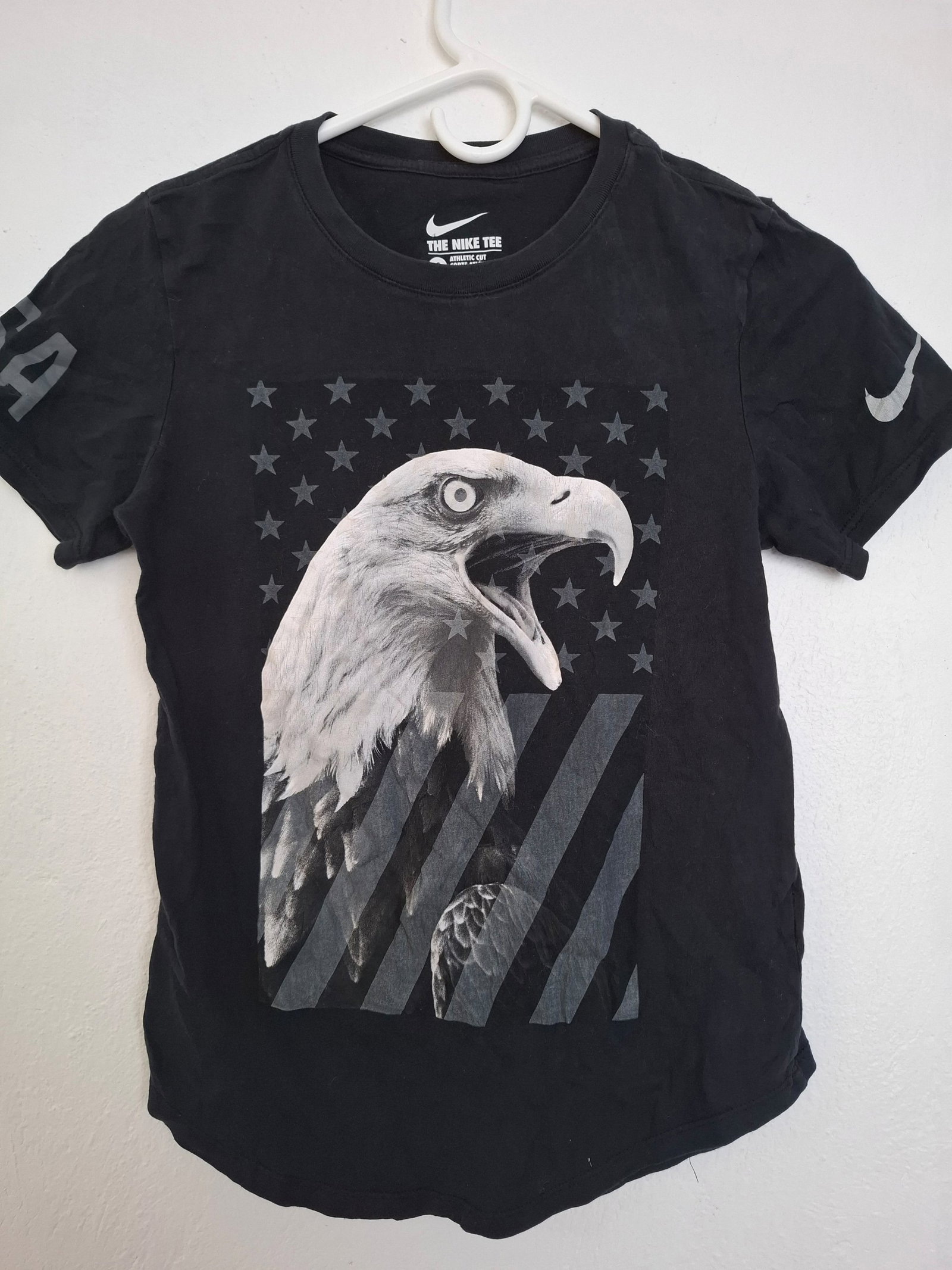 Playera Nike para niño S con diseño de águila