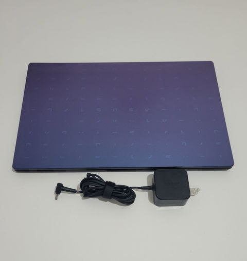 Asus Notebook E510M en buen estado, incluye cargador