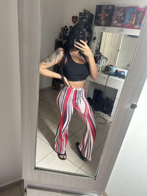 Leggings Acampanados SHEIN - Talla XS