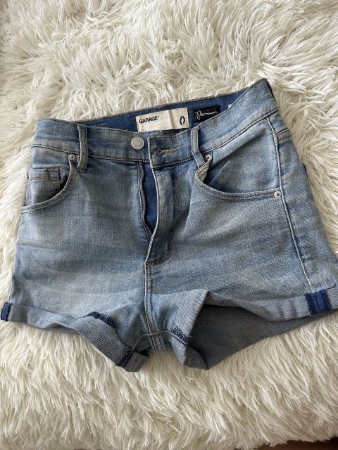 Shorts de Mezclilla Talla 0 Garage - Como Nuevos