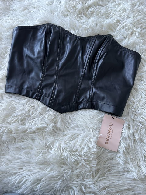 Top tipo corset en vinipiel SHEIN - Nuevo con etiquetas