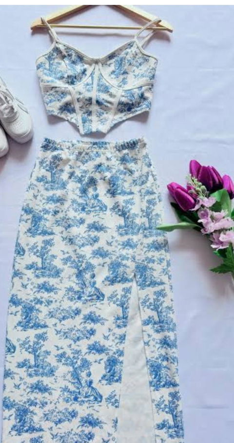 Conjunto top y falda larga con a4bertura