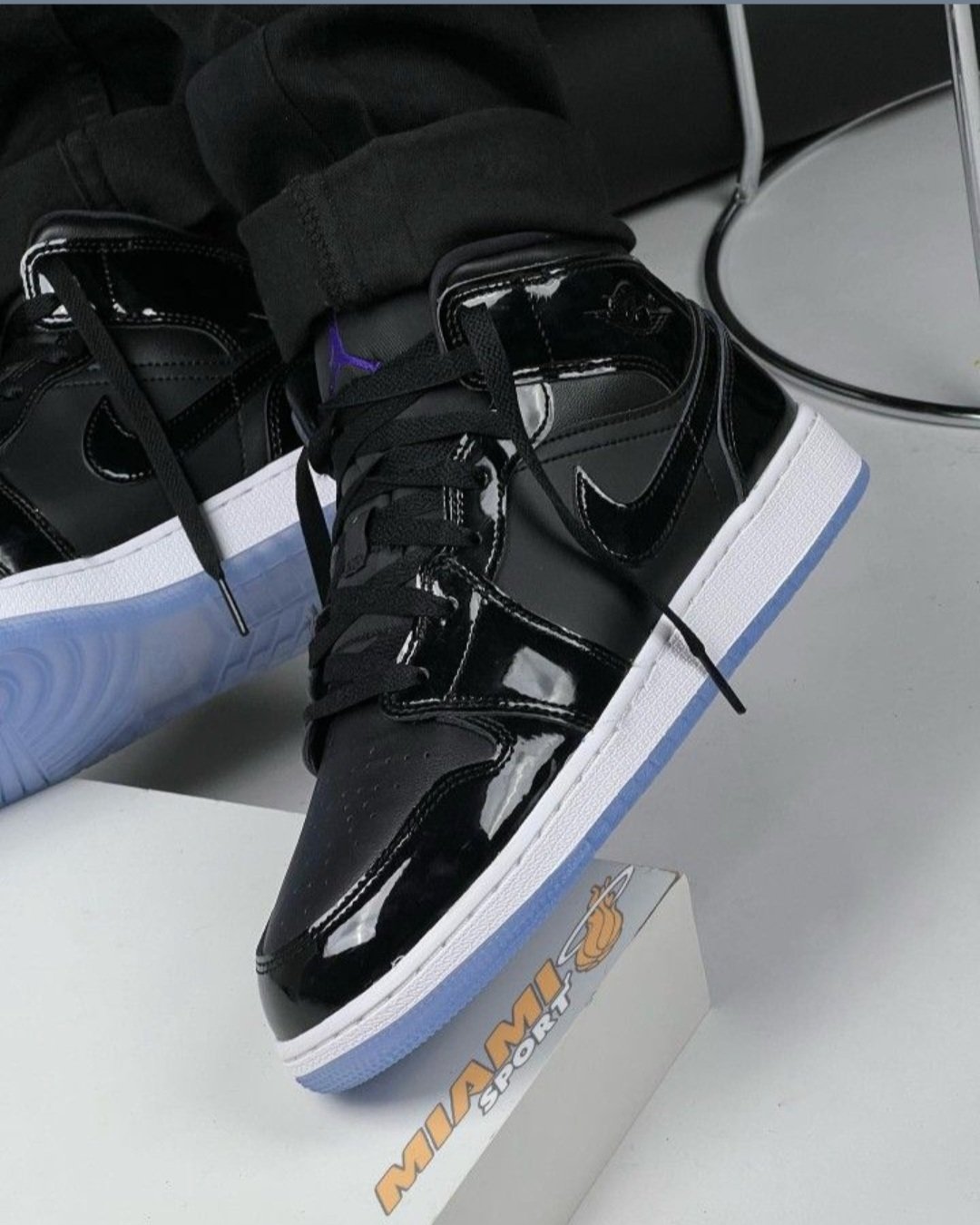 Tenis Nike Air Jordan 1 Retro High OG - Nuevos