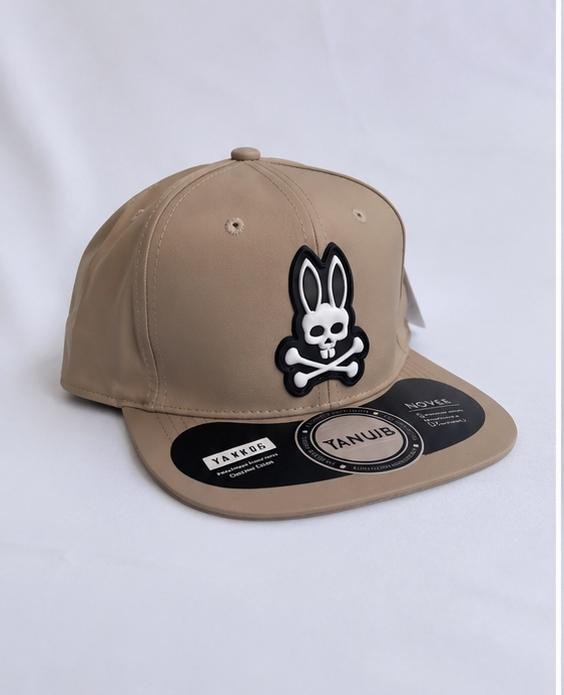 Gorra YANUIB con diseño de calavera y conejo - Nueva