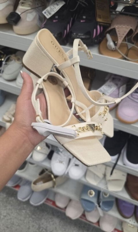 Sandalias de Tacón Guess Nuevas con Etiqueta - Talla 5