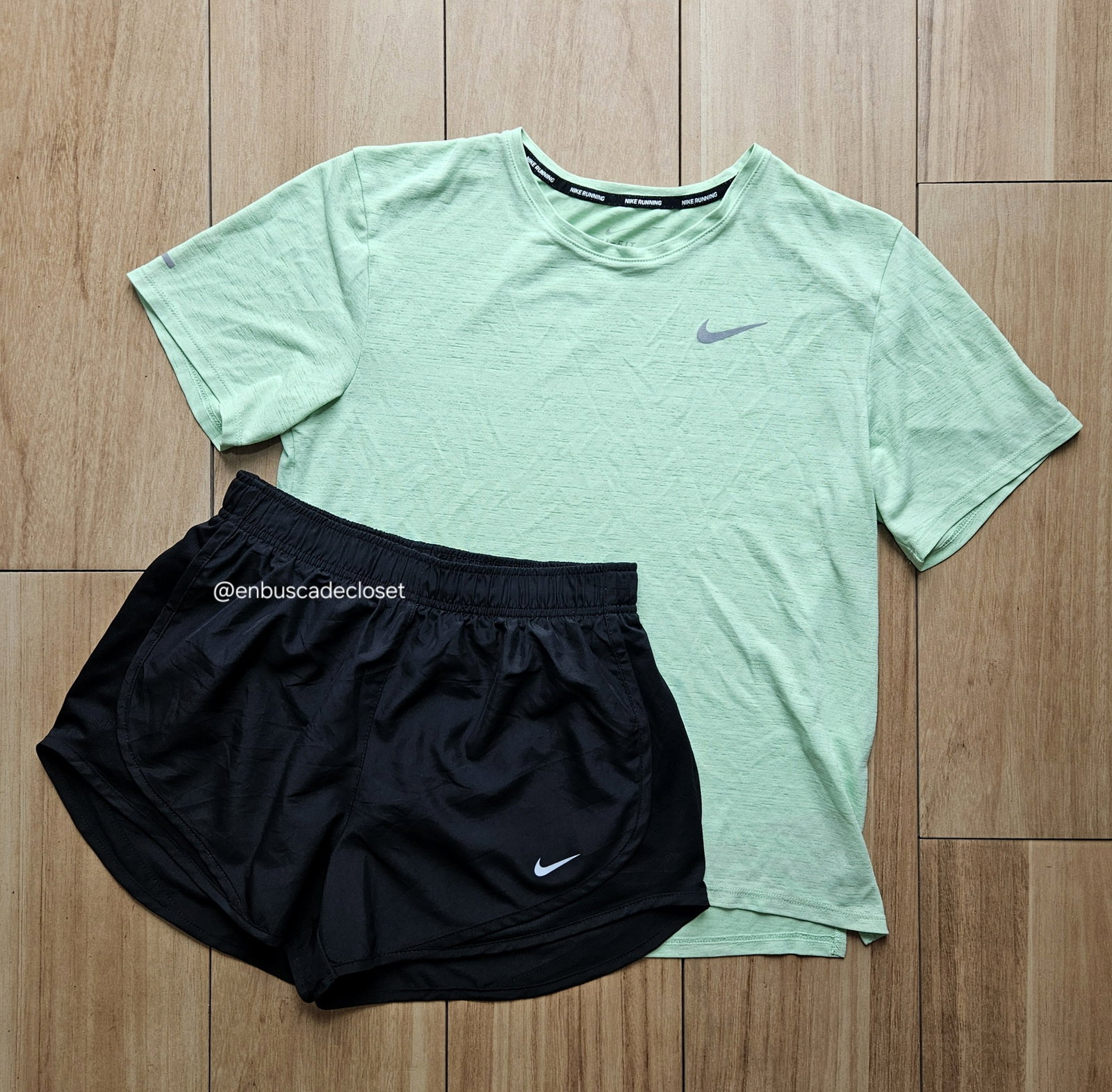 SET NIKE (BLUSA Y SHORT DEPORTIVO) TALLA CH