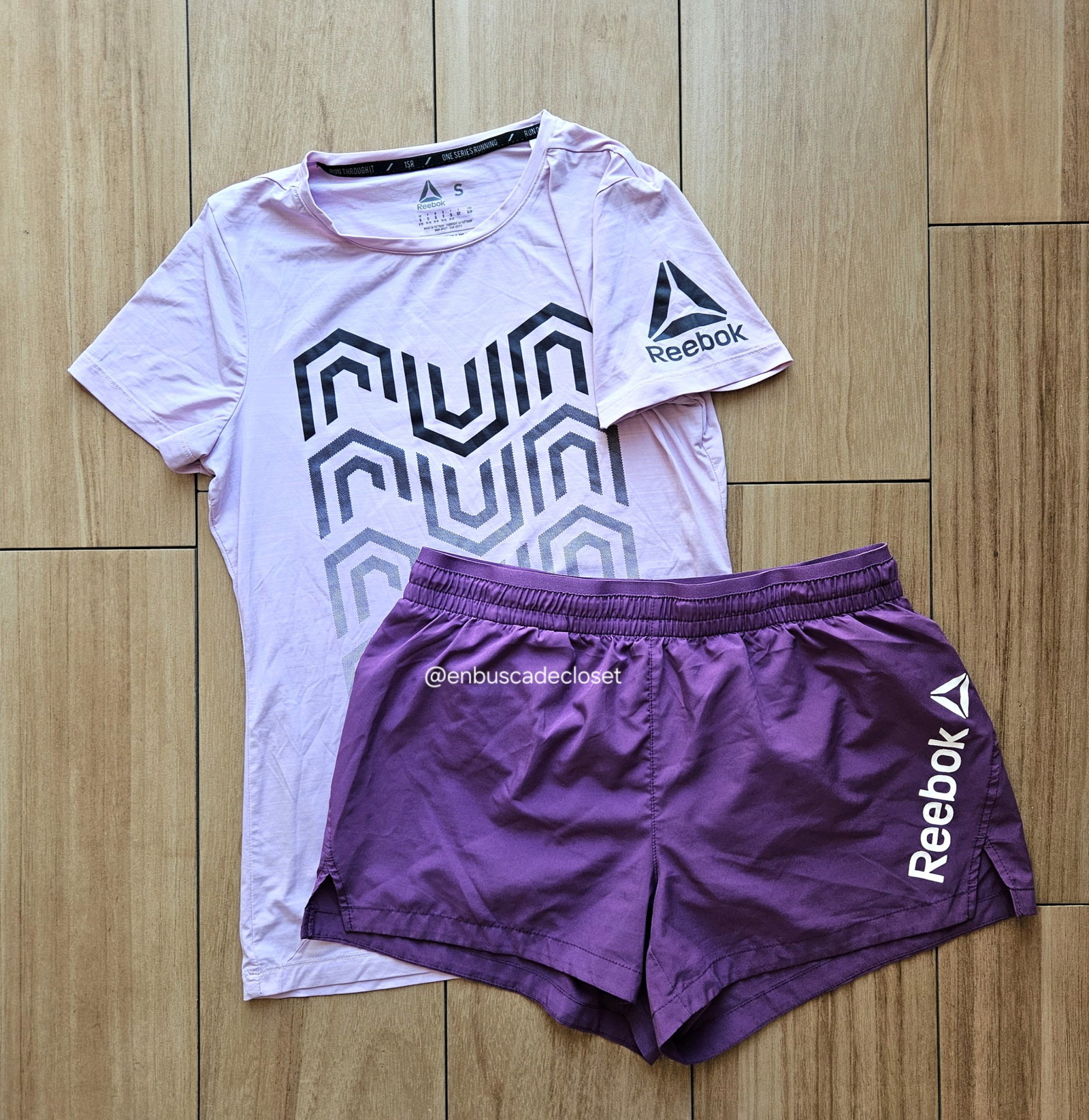 Conjunto Deportivo Reebok - Blusa y Short Talla CH