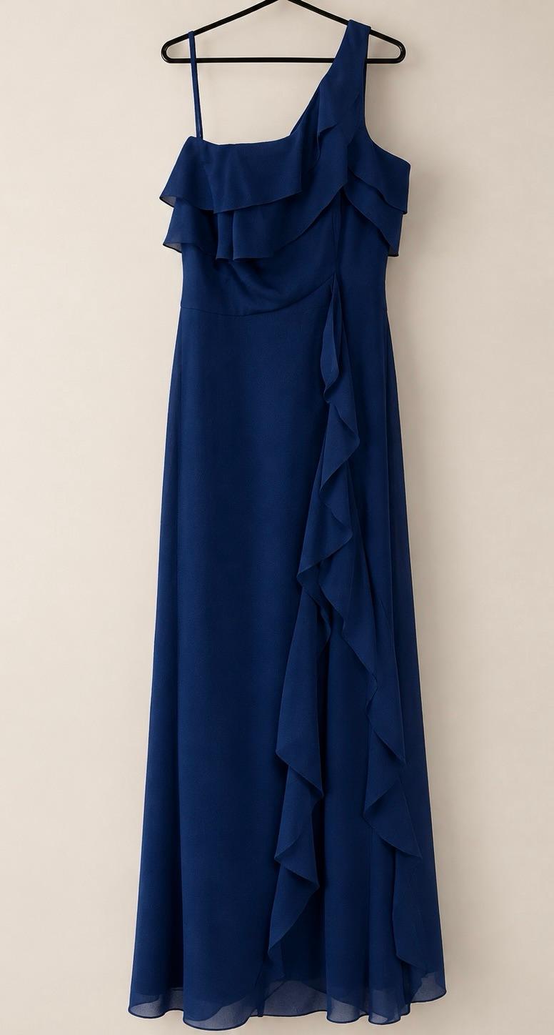 Vestido largo azul con volantes