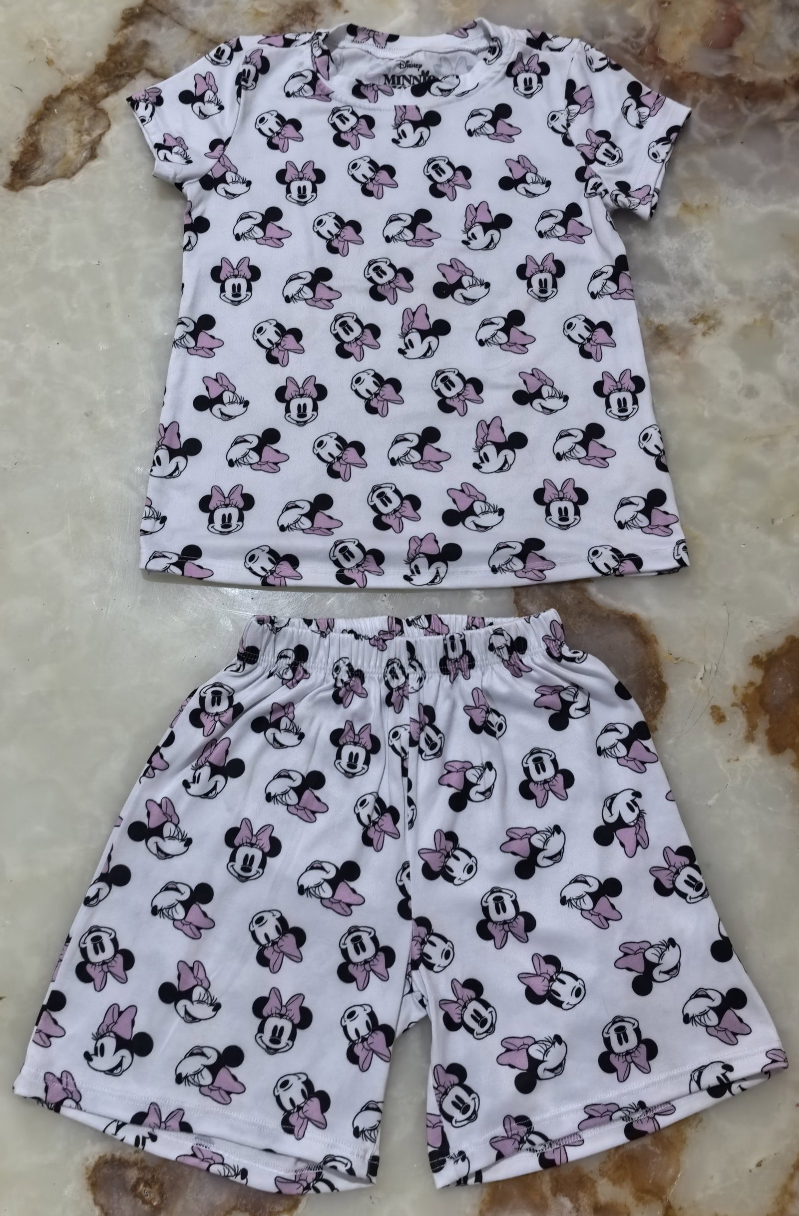Conjunto Blusa y Short Disney Minnie Mouse 4 Años