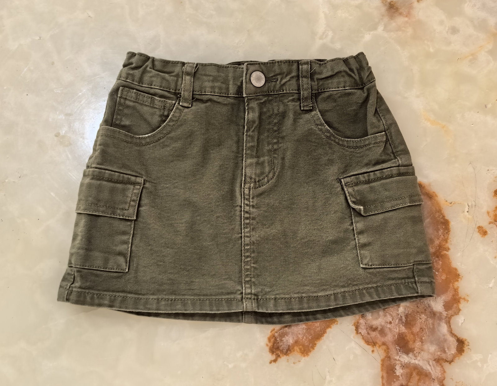 Falda Art Class Talla 6-7 Años como nueva