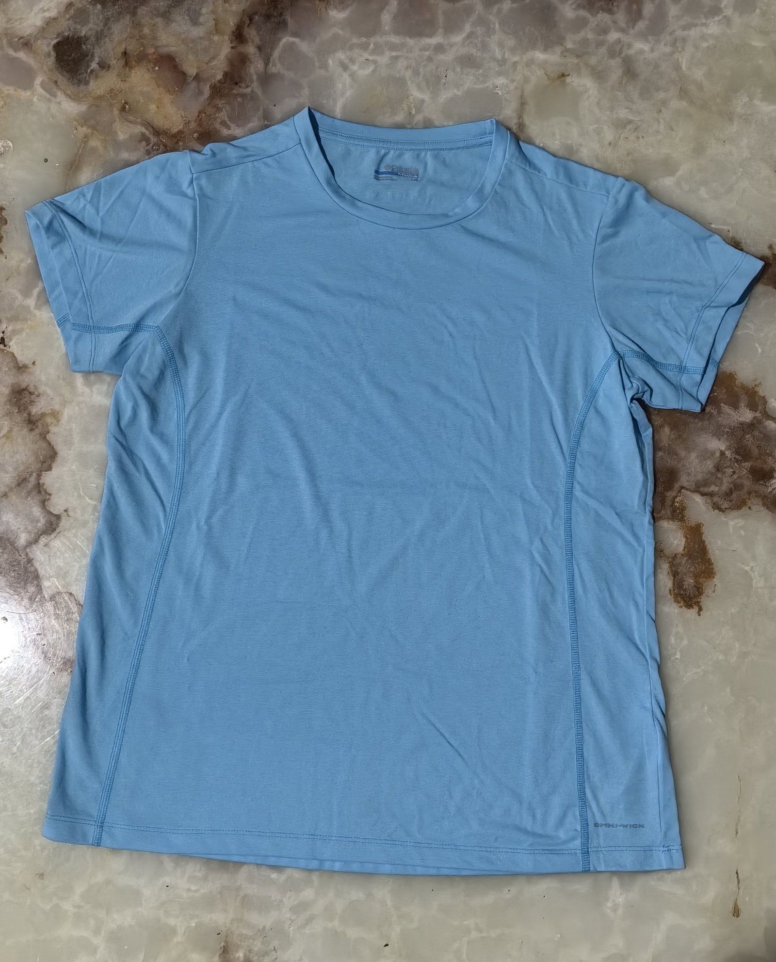 Playera Columbia Titanium Talla L