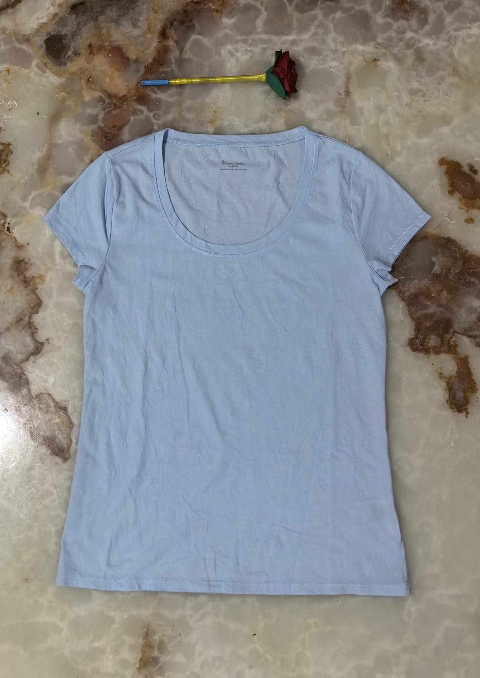 Playera azul No Boundaries, talla M