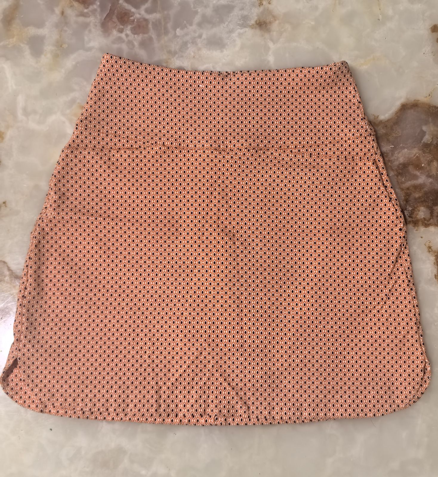Falda-Short Lady Hagen corta con diseño estampado en color naranja