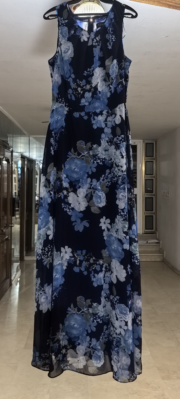 Vestido K Studio Talla 8 Medium con Estampado Floral