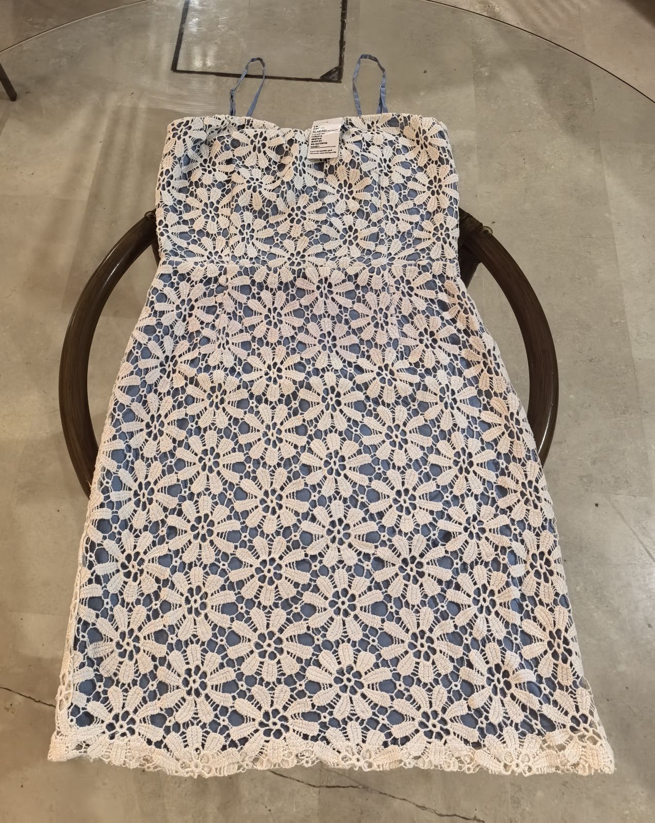 Vestido Venus XSmall de encaje azul y blanco
