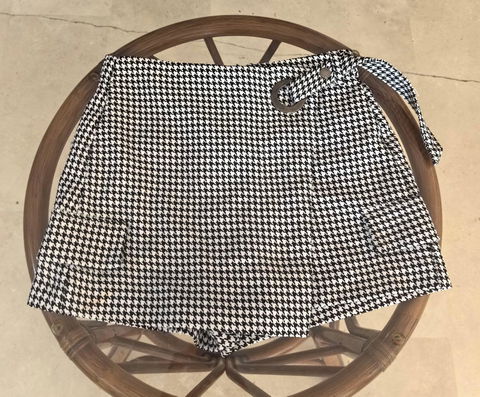 Falda corta Zara con estampado de pata de gallo - Talla S