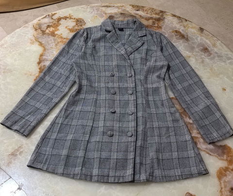 Blazer ligero Shen talla Small a rayas gris