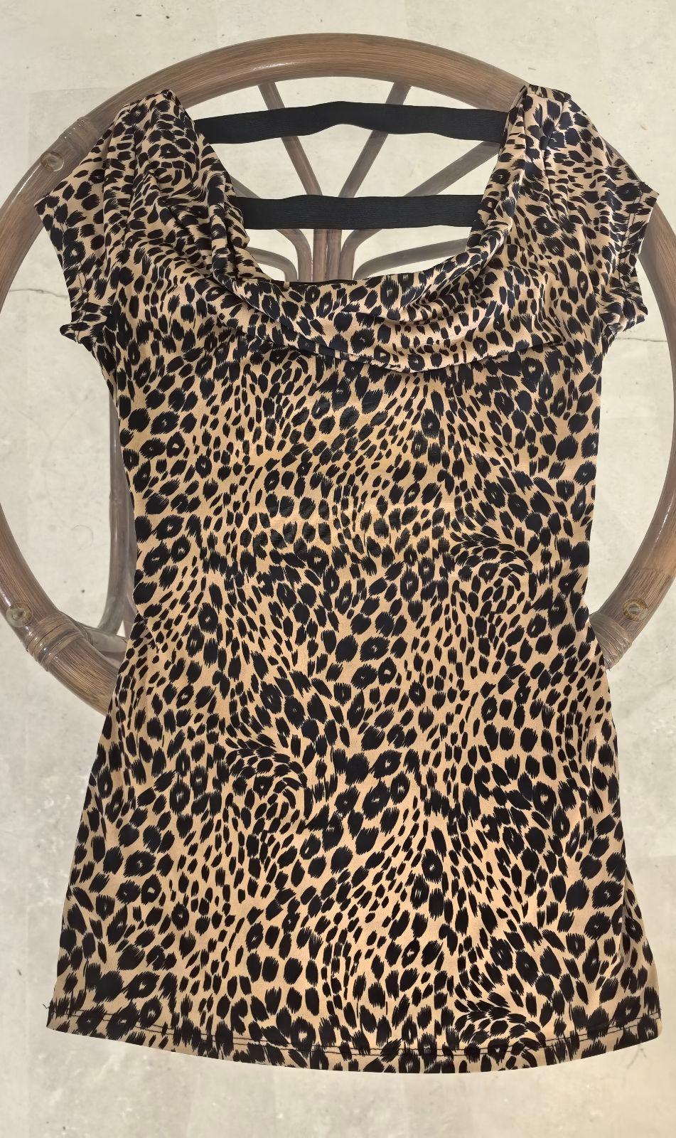 Blusa Charlotte Russe Talla Small con Estampado de Leopardo